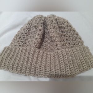 NEW Cozy handmade Chrochet Beanie in Beige